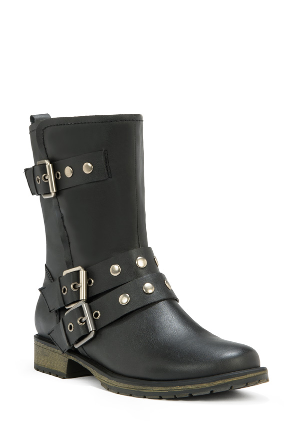 Does justfab ship to canada I have been a customer of JustFab for almost a year now, and have only bought a few items. I order from tgzll.ml so I don't have to pay shipping to Canada, or duty. Skipping every month is not a problem for me, as I do that on the first of every month.